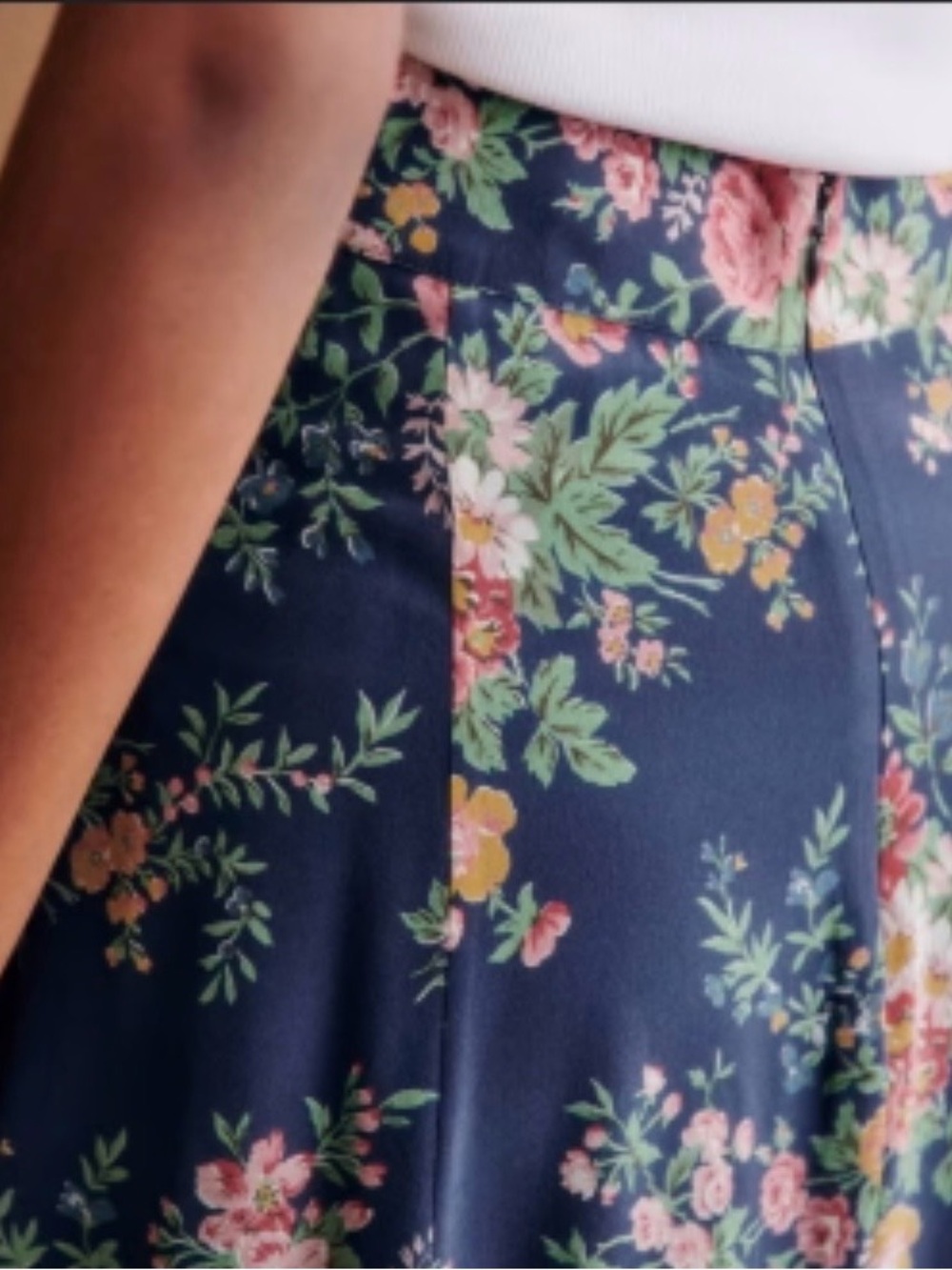 Sézane Tabata Royal Blue/Pink Palomba print 100% silk Midi Skirt SZ 8 NWT. - Picture 3 of 13
